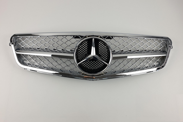 Решетка радиатора Mercedes W204 хром тюнинг фото