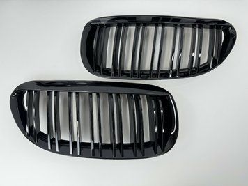 Решітка радіатора BMW 6 F06, F12, F13 стиль М6 чорна глянсова тюнінг фото