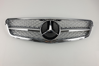 Решітка радіатора Mercedes W204 хром тюнінг фото