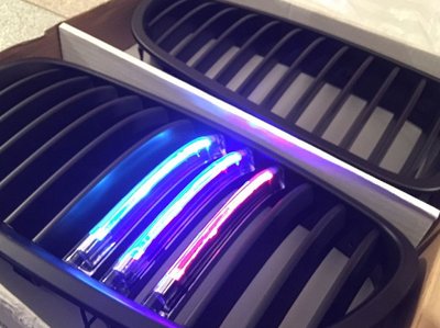 Решетка радиатора, ноздри для BMW F10 с Led подсветкой тюнинг фото