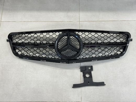 Решітка радіатора Mercedes W204 чорний глянець тюнінг фото