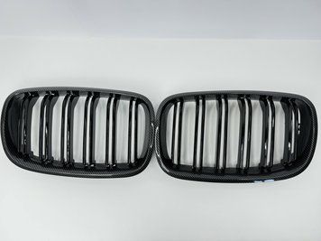 Решетка радиатора BMW X5 Е70 / X6 E71 стиль М + рамка под карбон тюнинг фото