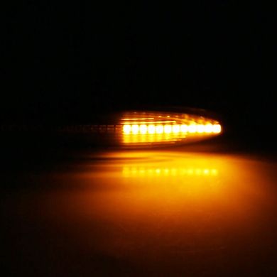 Динамічні світлодіодні покажчики повороту для Lexus і Toyota тюнінг фото