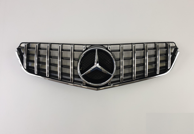 Решетка радиатора Mercedes W207 стиль GT, черная + хром (14-17 г.в.) тюнинг фото