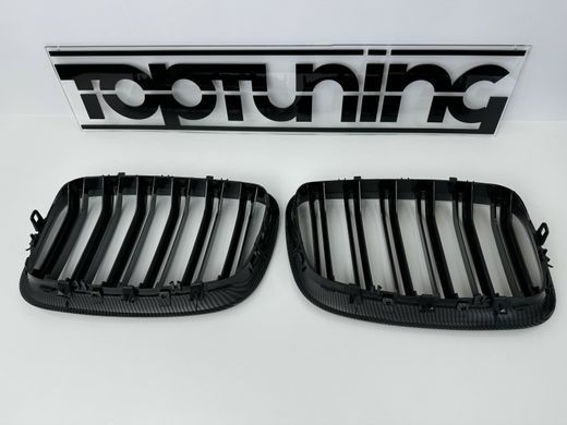 Решітка радіатора BMW X5 Е70 / X6 E71 стиль М + рамка під карбон тюнінг фото