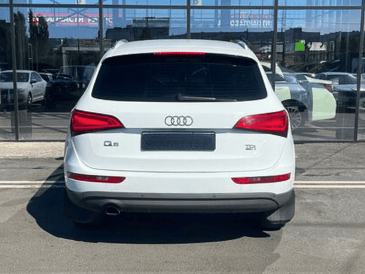 Центральный стоп-сигнал Audi Q5 8R (2009-2017) красный тюнинг фото
