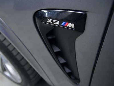 Накладки на крила-зябра BMW X5 F15 стиль X5M чорний тюнінг фото