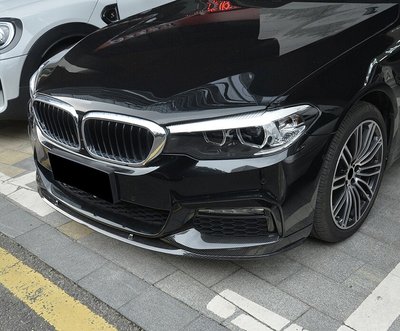 Накладки (клыки) переднего бампера BMW 5 G30 / G31 карбон тюнинг фото