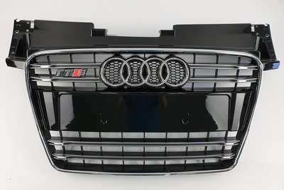 Решетка радиатора Audi TT S черный + хром (10-14 г.в.) тюнинг фото