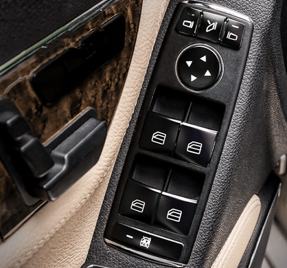 Накладки на кнопки склопідйомника Mercedes Benz тюнінг фото
