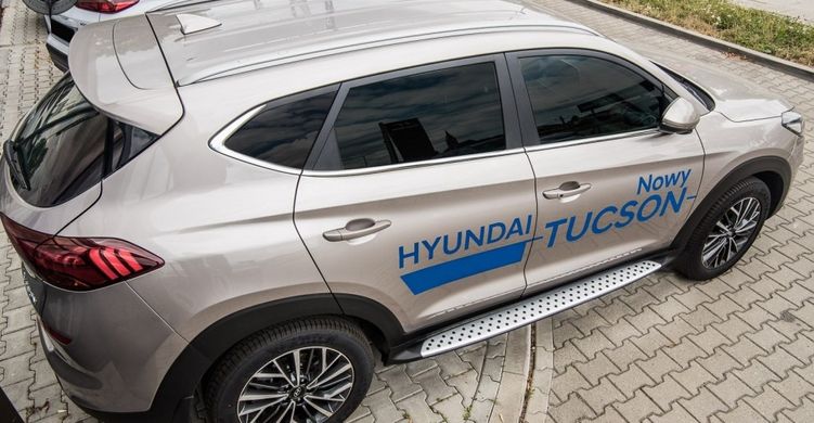 Пороги, подножки боковые Hyundai Tucson 3 (2015-...) тюнинг фото