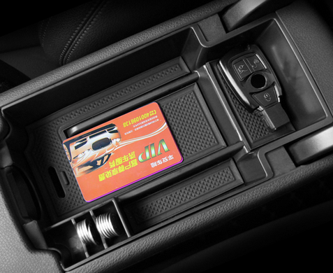 Коробка органайзер центральной консоли Mercedes W176 W117 X156 тюнінг фото