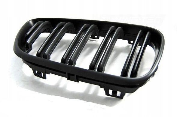 Решетка радиатора BMW F22/F23 стиль М2, черная, матовая тюнинг фото